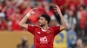 حقيقة مفاوضات بيراميدز ووسام أبو علي.. وكشف موقف اللاعب من الأهلي